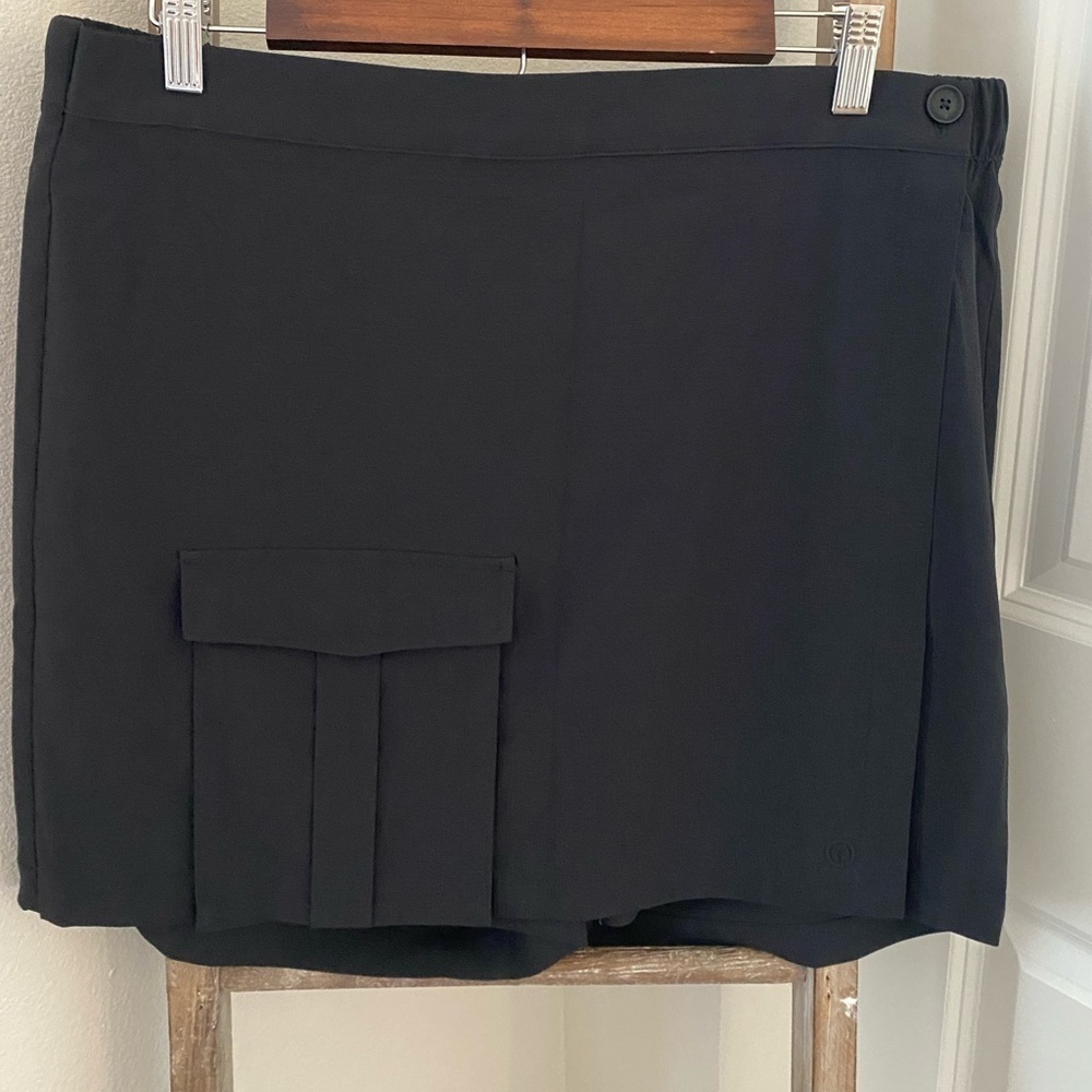 NWT - T by Talbots - JOURNEY RIPSTOP CARGO SKORT - Size Large - Picture 4 of 8